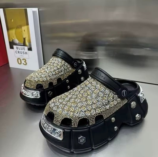 Unisex balenciaga black crocs